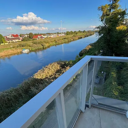 Nad Warta Apartment *